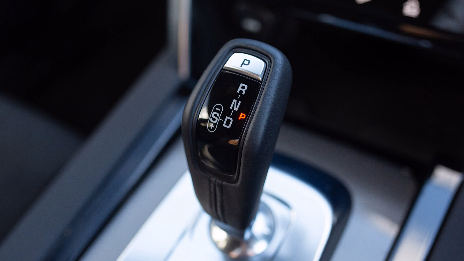 2020 Land Rover Discovery Sport SE Review