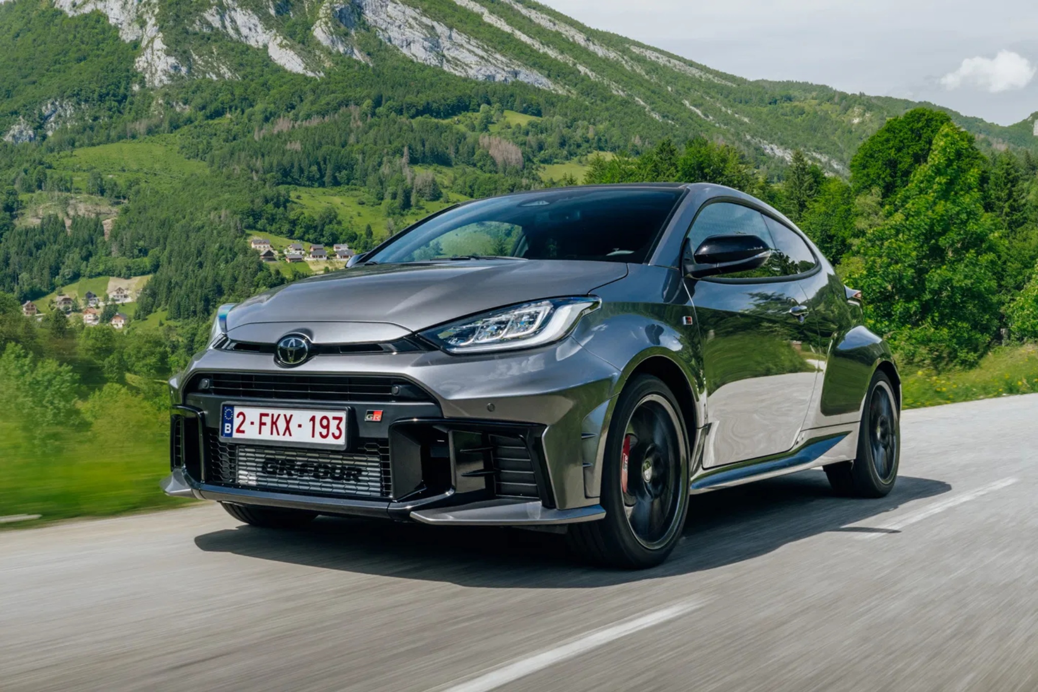 2024 Toyota GR Yaris vs Toyota GR Corolla