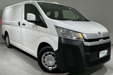 2022 Toyota Hiace 