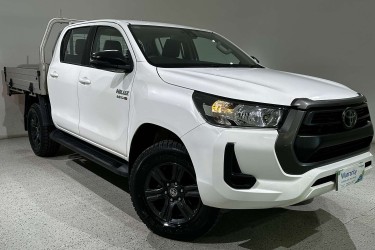 2022 Toyota Hilux SR
