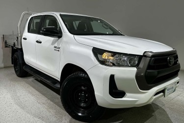 2022 Toyota Hilux SR
