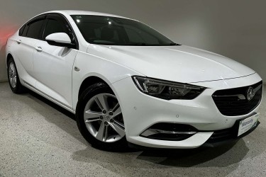 2019 Holden Commodore LT