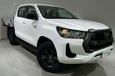 2022 Toyota Hilux SR