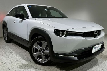 2022 Mazda MX-30 G20e Touring