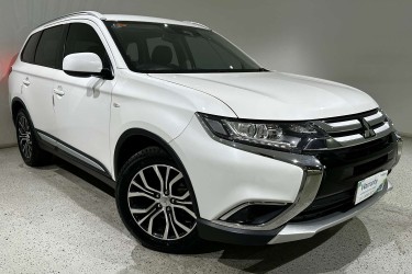 2018 Mitsubishi Outlander ES ADAS