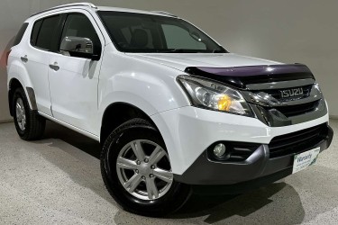 2017 Isuzu MU-X LS-T