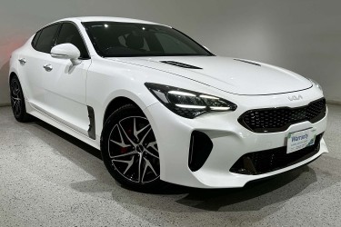 2023 Kia Stinger 330S