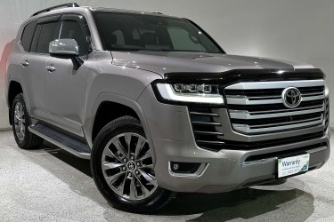 2024 Toyota Landcruiser Sahara ZX