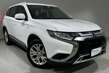 2020 Mitsubishi Outlander ES