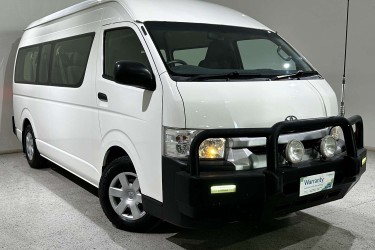 2017 Toyota Hiace Commuter