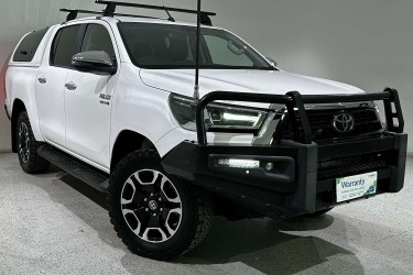 2020 Toyota Hilux SR5