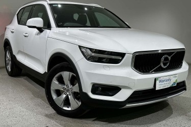 2019 Volvo XC40 T4 Momentum