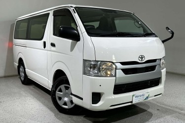 2022 Toyota Hiace DX