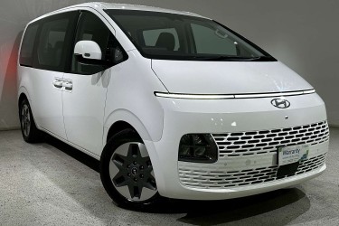 2023 Hyundai STARIA 