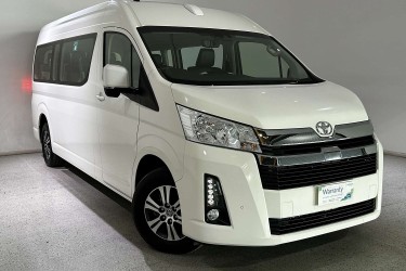 2023 Toyota Hiace Commuter GL