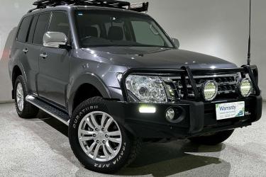 2019 Mitsubishi Pajero GLS