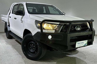 2022 Toyota Hilux SR