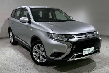 2021 Mitsubishi Outlander ES