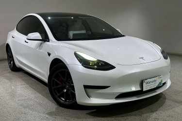 2022 Tesla Model 3 Rear-Wheel Drive