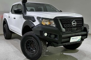 2021 Nissan Navara SL