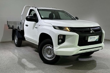 2022 Mitsubishi Triton GLX