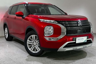2022 Mitsubishi Outlander LS