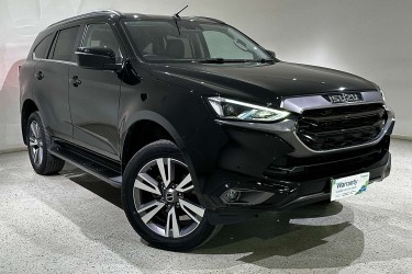 2022 Isuzu MU-X LS-T