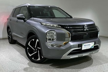 2022 Mitsubishi Outlander Exceed