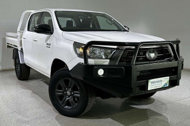2022 Toyota Hilux SR