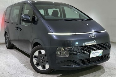 2022 Hyundai STARIA 