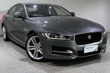 2016 Jaguar XE 25t R-Sport