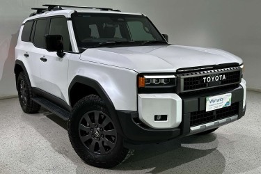 2025 Toyota Landcruiser Prado Altitude