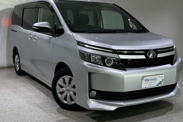 2015 Toyota Voxy Welcab