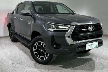2021 Toyota Hilux SR5
