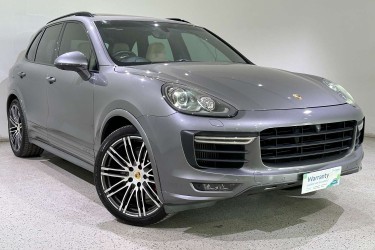 2016 Porsche Cayenne GTS