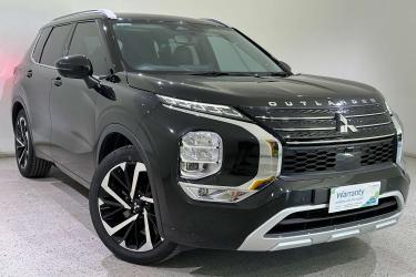 2023 Mitsubishi Outlander Exceed