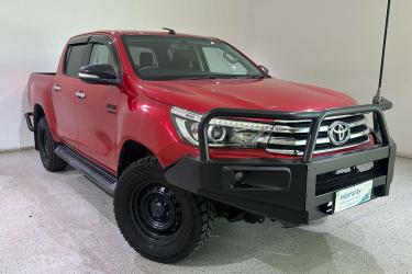 2016 Toyota Hilux SR5