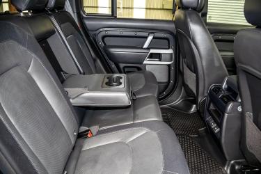 2023 Land Rover Defender 110 D300 X-Dynamic HSE