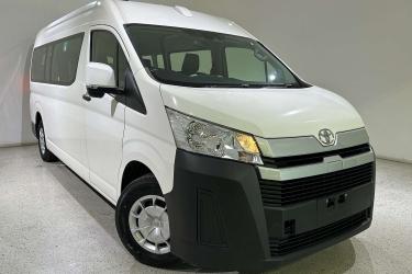 2022 Toyota Hiace Commuter