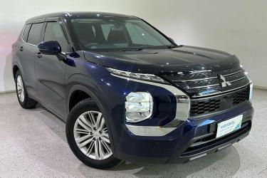 2023 Mitsubishi Outlander ES