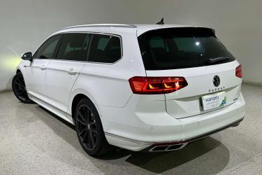 2021 Volkswagen Passat 206TSI R-Line