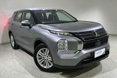 2021 Mitsubishi Outlander ES