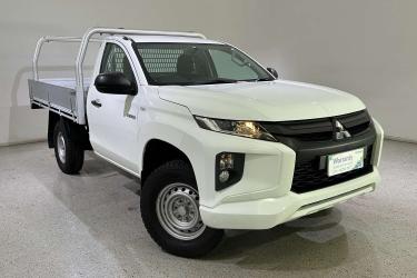 2022 Mitsubishi Triton GLX