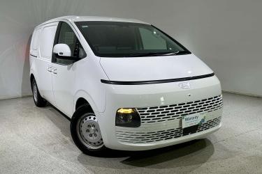 2024 Hyundai STARIA 