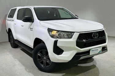 2024 Toyota Hilux SR