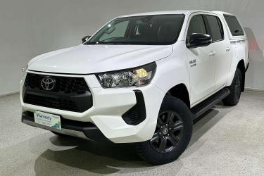 2024 Toyota Hilux SR