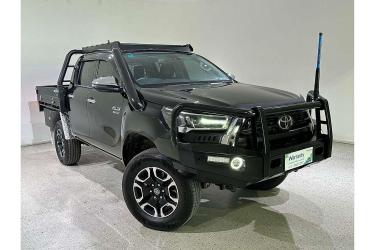 2023 Toyota Hilux SR5
