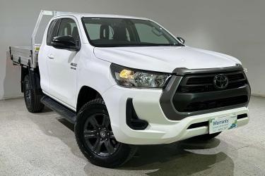 2023 Toyota Hilux SR