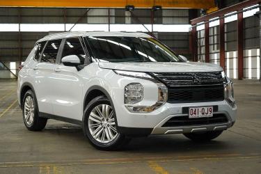2022 Mitsubishi Outlander LS