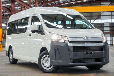 2022 Toyota Hiace Commuter